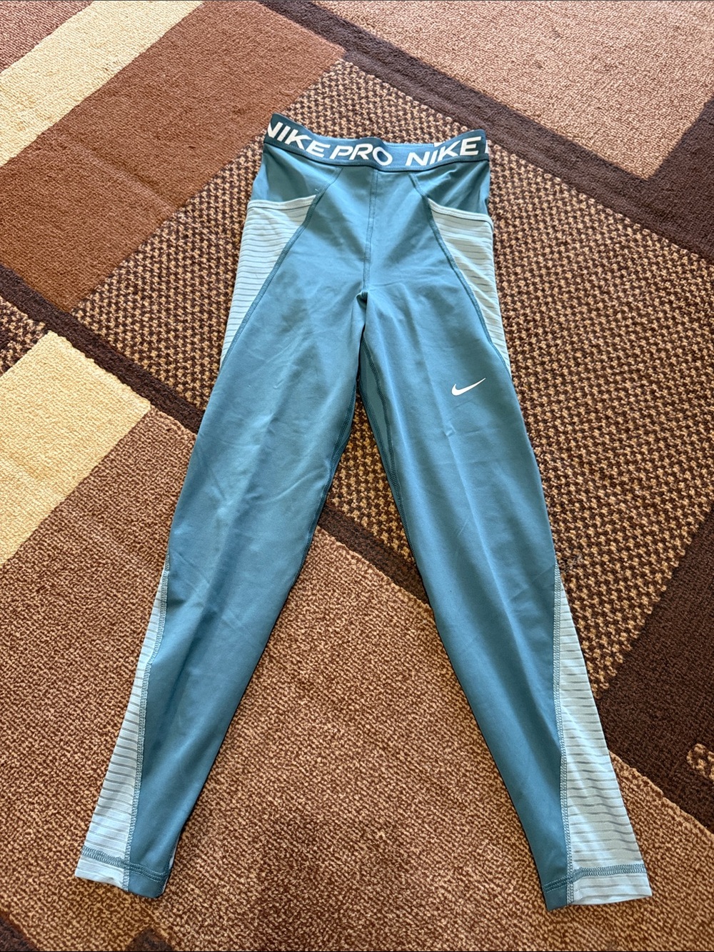 Nike Teal and Light Blue High-Waist Leggings